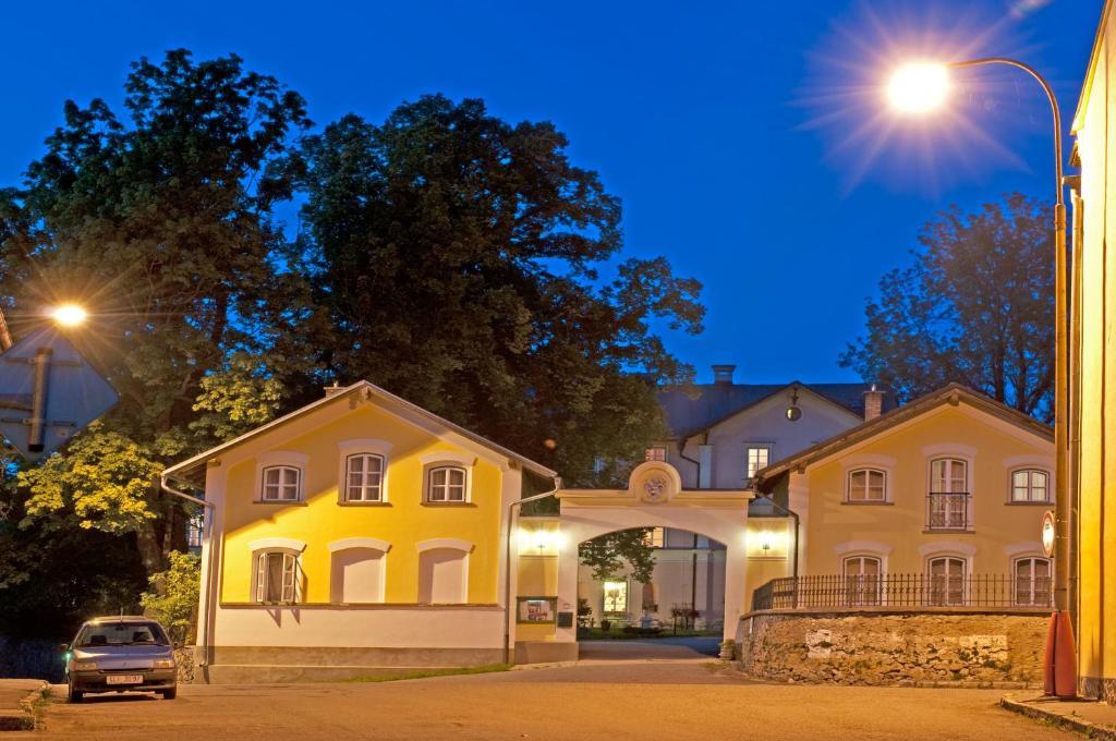 Schlosshotel Zamek Zdikov Luaran gambar