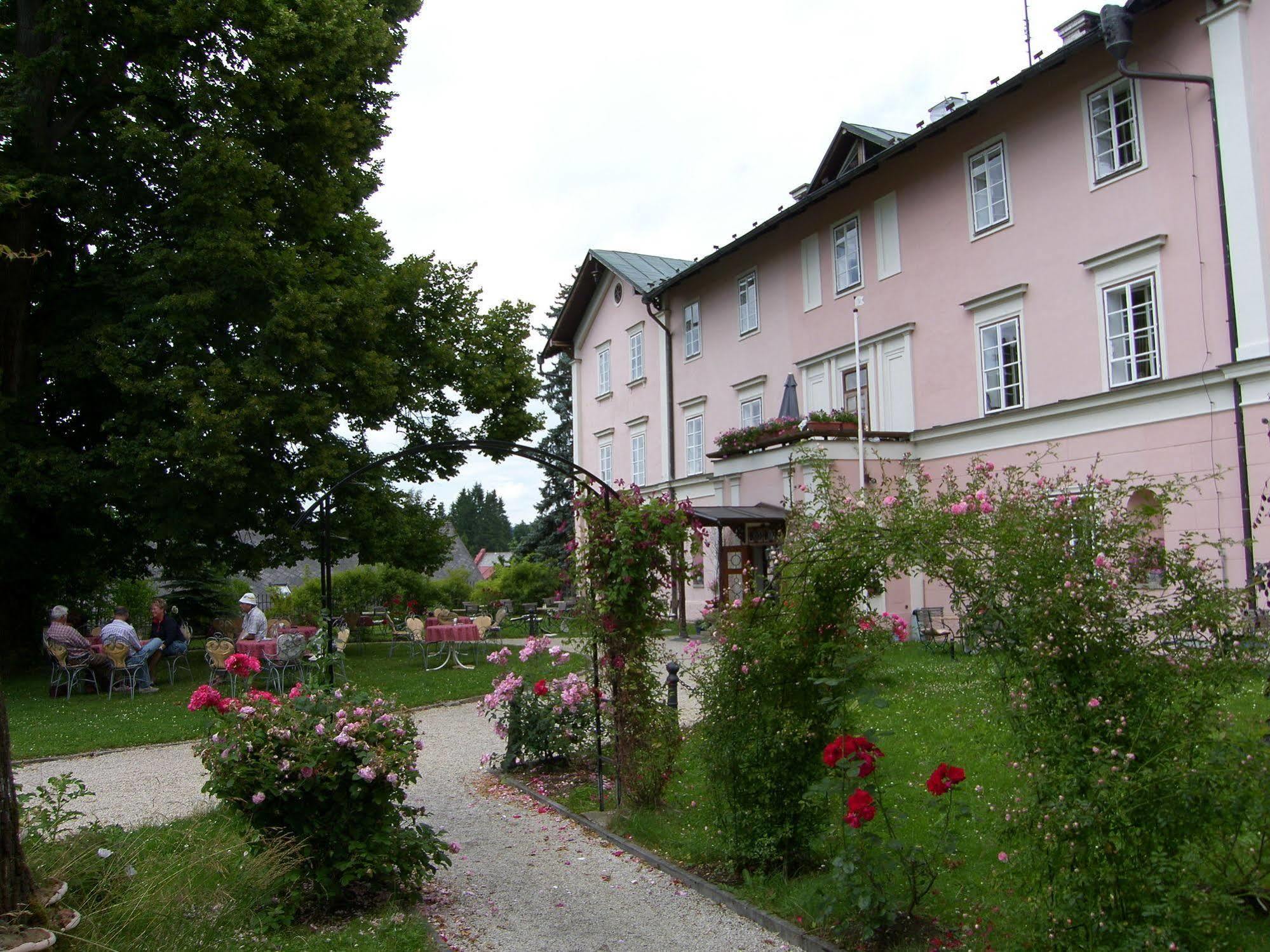 Schlosshotel Zamek Zdikov Luaran gambar